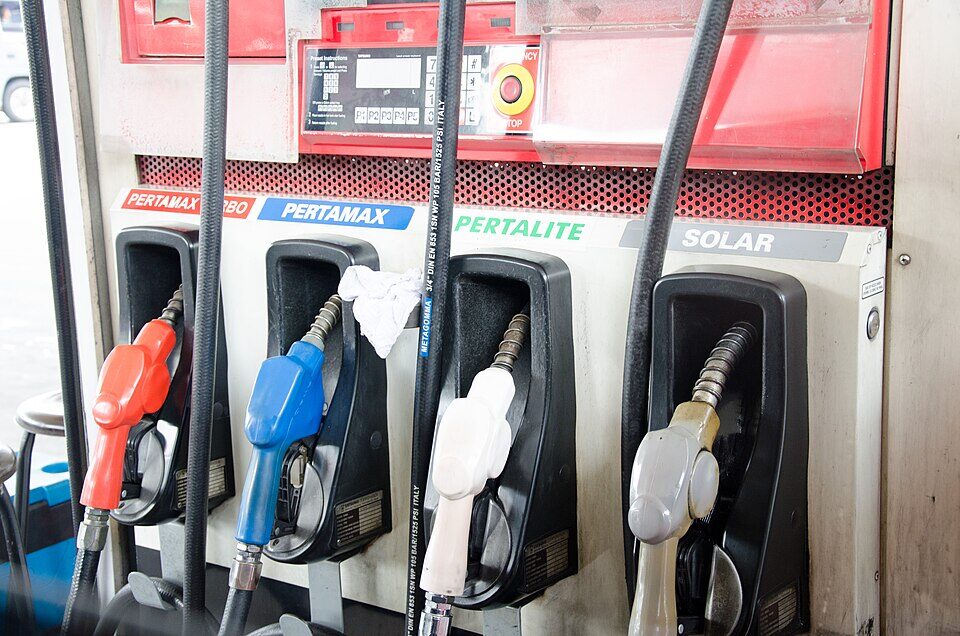 SPBU Pertamina dengan papan Pertalite dan Pertamax